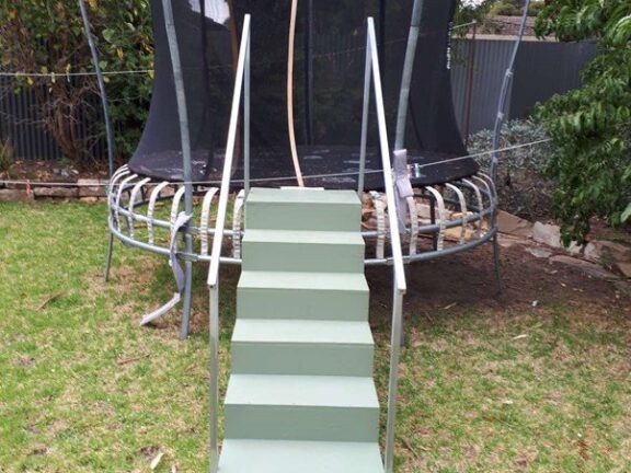 Step-up Support for Trampoline